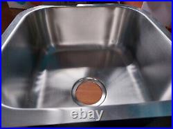 1810 Etrouno 400U Stainless Steel Single Bowl Sink Sink & fixings only see photo